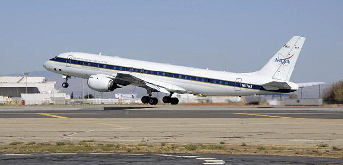 NASA Ice Bridge DC 8